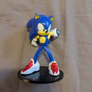 5/25$ Blue Sonic Figurine